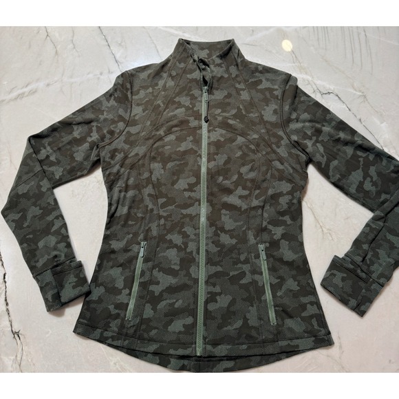 Lululemon Tops - Lululemon Define Jacket Heritage Camo Olive Green Twill‎ Women's 12 #109
